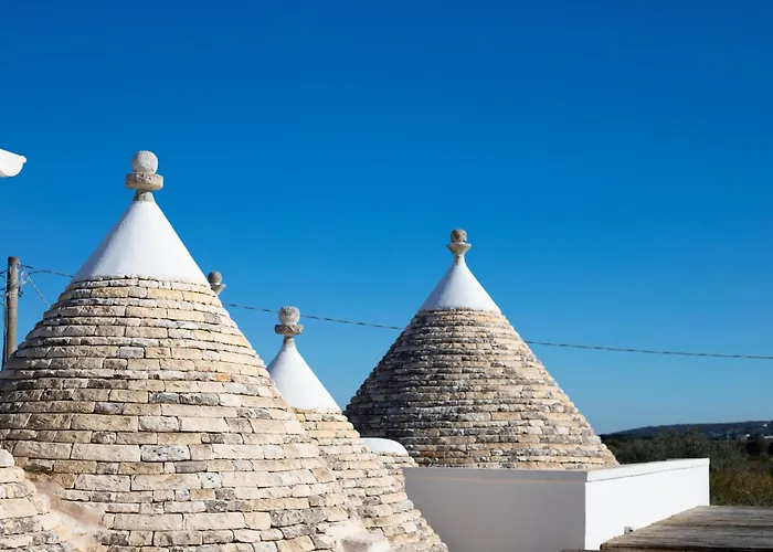 Aparthotel Borgo Cucumo By Monholiday 3*